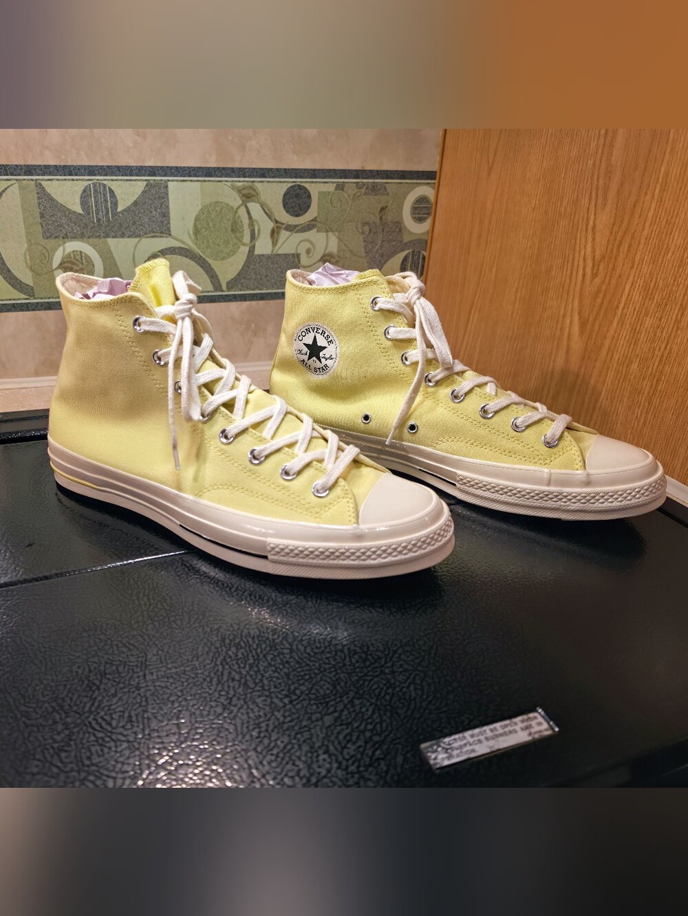Converse Chuck 70 Hi High Top Yellow / Lemon Venom Size 12 Men / 14 Women